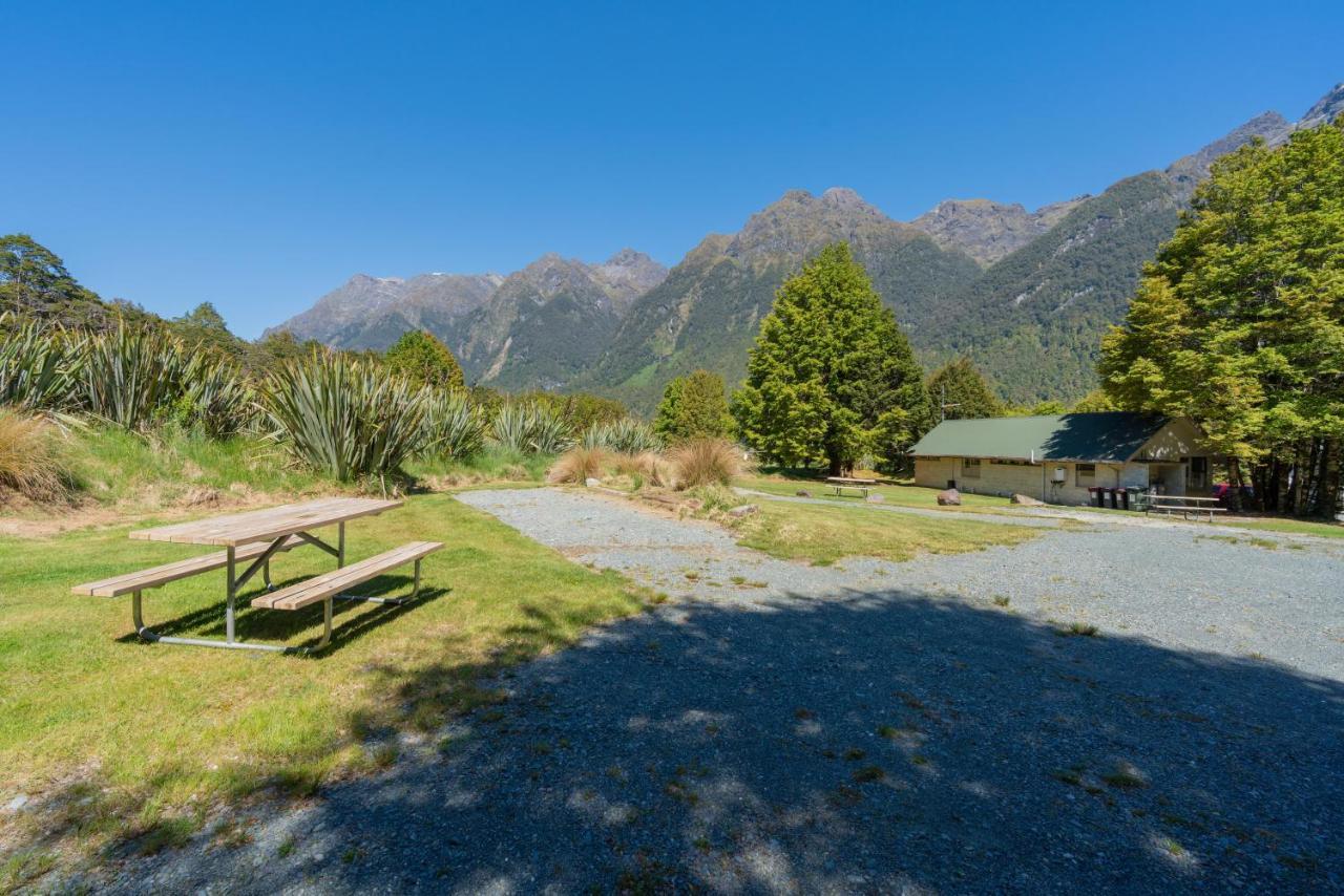 Eglinton Valley Camp Te Anau Downs Extérieur photo